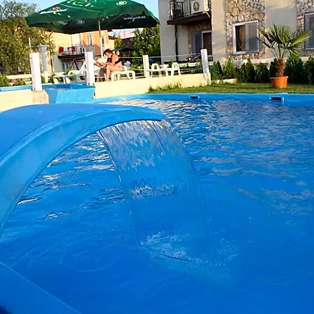 Club De Vacanta Corabia Piratilor - Family Mamaia Nord Hotel 3*