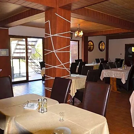 Club De Vacanta Corabia Piratilor - Family Mamaia Nord Hotel 3*